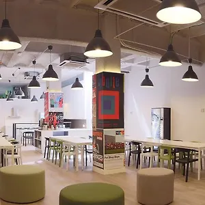 Hola Eixample Hostel Barselona